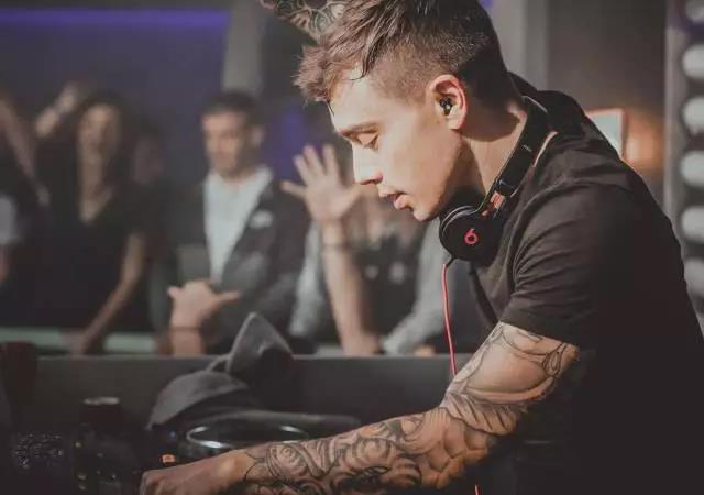 Hardstyle第一人 | TOP100 DJs #33 猎头Headhunterz!